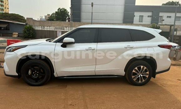 Acheter Neuf Voiture Toyota Highlander Blanc à Conakry, Conakry Acheter Neuf Voiture Toyota Highlander Blanc à Conakry, Conakry
