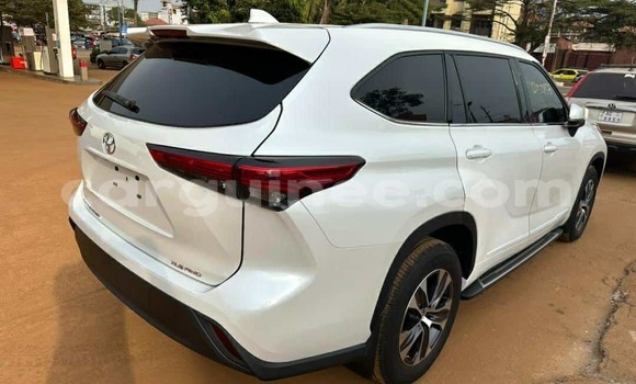 Acheter Neuf Voiture Toyota Highlander Blanc à Conakry, Conakry Acheter Neuf Voiture Toyota Highlander Blanc à Conakry, Conakry
