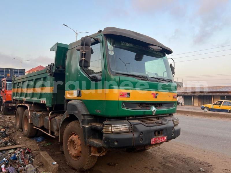 Big with watermark renault pj conakry conakry 9713