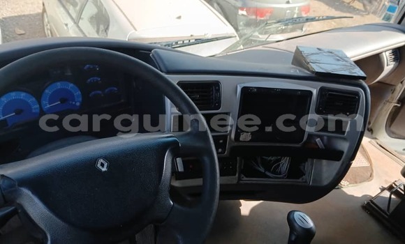 Buy Import Renault Magnum 480 Other Truck in Conakry in Conakry Buy Import Renault Magnum 480 Other Truck in Conakry in Conakry