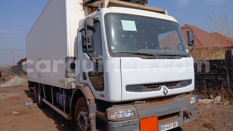 Big with watermark renault trafic conakry conakry 9752