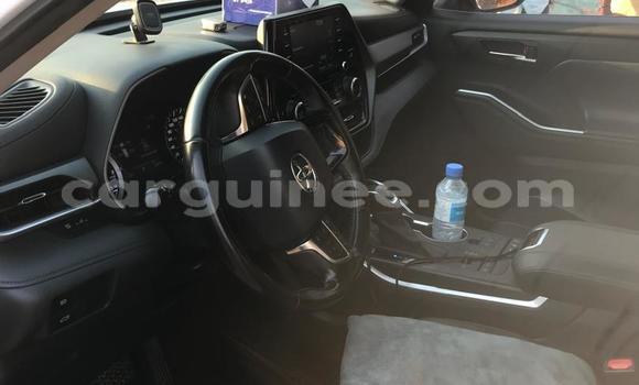 Buy Used Toyota Highlander White Car in Conakry in Conakry Buy Used Toyota Highlander White Car in Conakry in Conakry