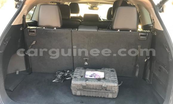 Buy Used Toyota Highlander White Car in Conakry in Conakry Buy Used Toyota Highlander White Car in Conakry in Conakry