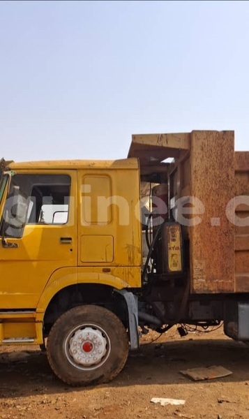 Big with watermark iveco cargo conakry conakry 9757