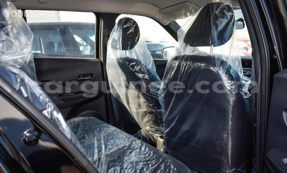 Buy Import Nissan Evalia Black Truck in Import - Dubai in Conakry Buy Import Nissan Evalia Black Truck in Import - Dubai in Conakry