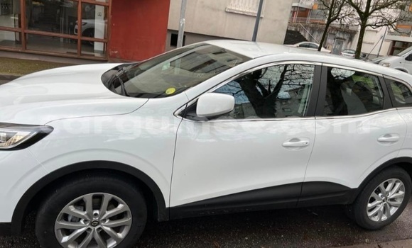 Buy Import Renault Kadjar White Car in Conakry in Conakry Buy Import Renault Kadjar White Car in Conakry in Conakry