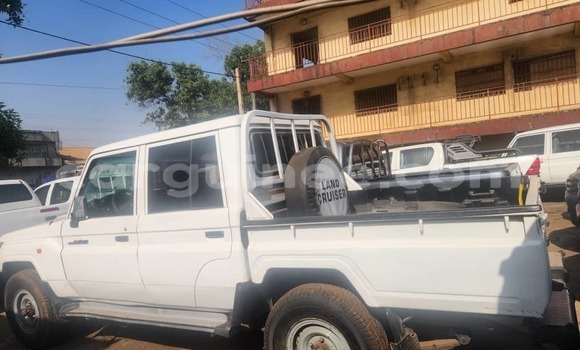 Acheter Occasion Voiture Toyota Pickup Autre à Conakry, Conakry