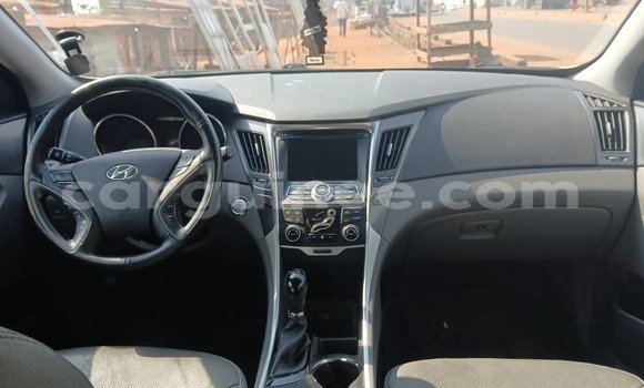 Acheter Import Voiture Hyundai Sonata Blanc à Conakry, Conakry Acheter Import Voiture Hyundai Sonata Blanc à Conakry, Conakry