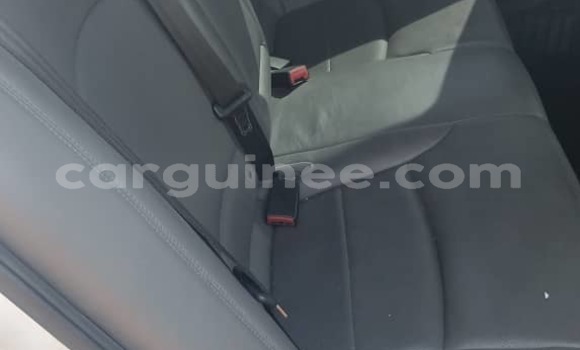 Acheter Import Voiture Hyundai Sonata Blanc à Conakry, Conakry Acheter Import Voiture Hyundai Sonata Blanc à Conakry, Conakry