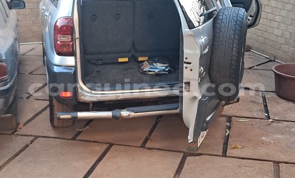 Acheter Occasion Voiture Toyota RAV4 Gris à Conakry, Conakry