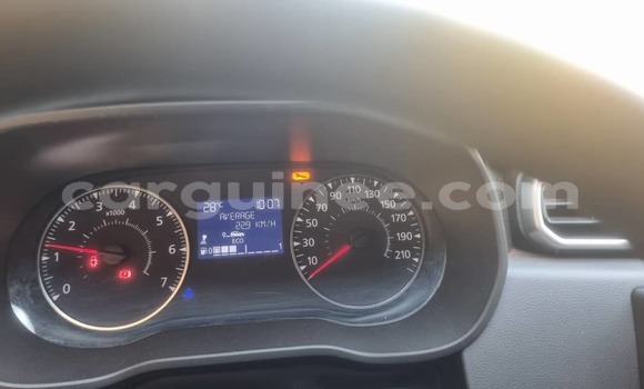 Buy Used Renault Duster White Car in Conakry in Conakry Buy Used Renault Duster White Car in Conakry in Conakry