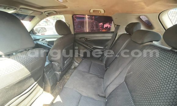 Buy Used Toyota Matrix Green Car in Conakry in Conakry Buy Used Toyota Matrix Green Car in Conakry in Conakry
