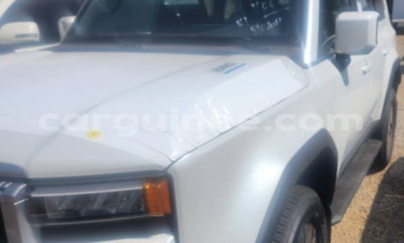 Acheter Neuf Voiture Toyota Prado Blanc à Conakry, Conakry Acheter Neuf Voiture Toyota Prado Blanc à Conakry, Conakry