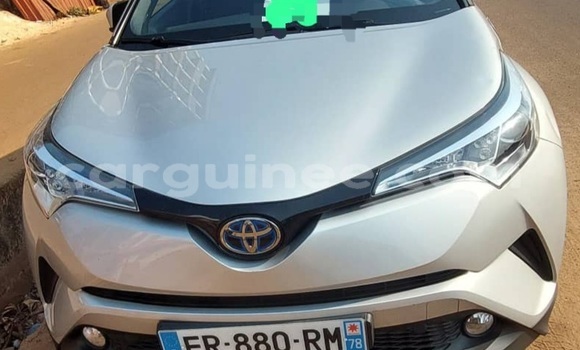 Buy Import Toyota C-HR White Car in Conakry in Conakry Buy Import Toyota C-HR White Car in Conakry in Conakry