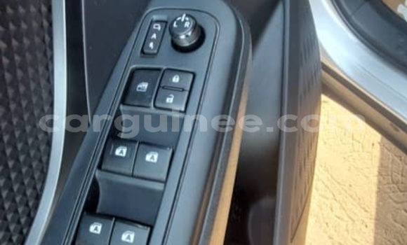 Buy Import Toyota C-HR White Car in Conakry in Conakry Buy Import Toyota C-HR White Car in Conakry in Conakry