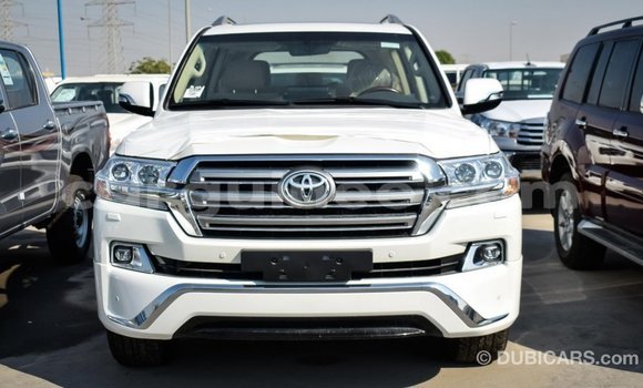 Buy Import Toyota Land Cruiser White Car in Import - Dubai in Conakry Buy Import Toyota Land Cruiser White Car in Import - Dubai in Conakry