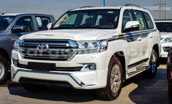 Buy Import Toyota Land Cruiser White Car in Import - Dubai in Conakry Buy Import Toyota Land Cruiser White Car in Import - Dubai in Conakry