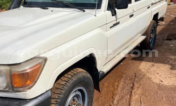 Buy Used Toyota Pickup Other Car in Conakry in Conakry Buy Used Toyota Pickup Other Car in Conakry in Conakry