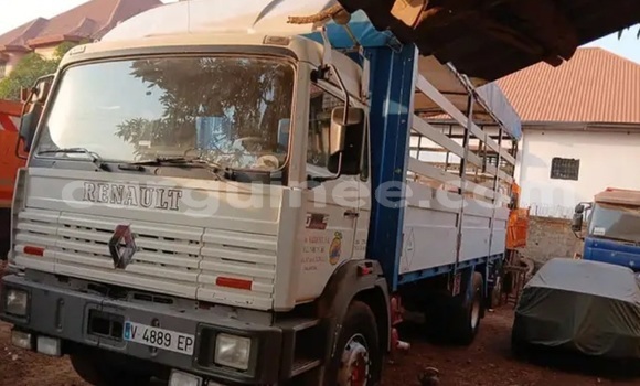 Medium with watermark renault g300 conakry conakry 9819