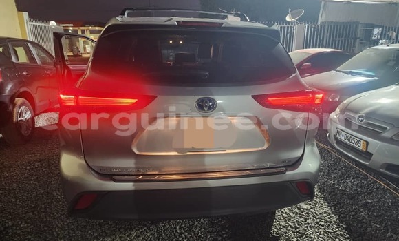 Buy Import Toyota Highlander Other Car in Conakry in Conakry Buy Import Toyota Highlander Other Car in Conakry in Conakry