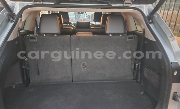 Buy Import Toyota Highlander Other Car in Conakry in Conakry Buy Import Toyota Highlander Other Car in Conakry in Conakry
