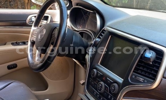 Acheter Import Voiture Jeep Grand Cherokee Noir à Conakry, Conakry Acheter Import Voiture Jeep Grand Cherokee Noir à Conakry, Conakry