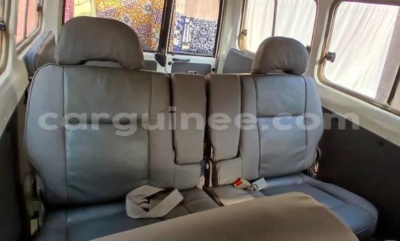 Buy Used Toyota Land Cruiser White Car in Conakry in Conakry Buy Used Toyota Land Cruiser White Car in Conakry in Conakry
