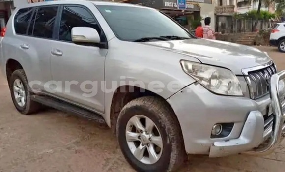 Buy Used Toyota Prado White Car in Conakry in Conakry Buy Used Toyota Prado White Car in Conakry in Conakry