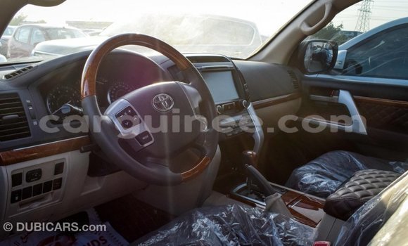 Buy Import Toyota Land Cruiser Black Car in Import - Dubai in Conakry Buy Import Toyota Land Cruiser Black Car in Import - Dubai in Conakry