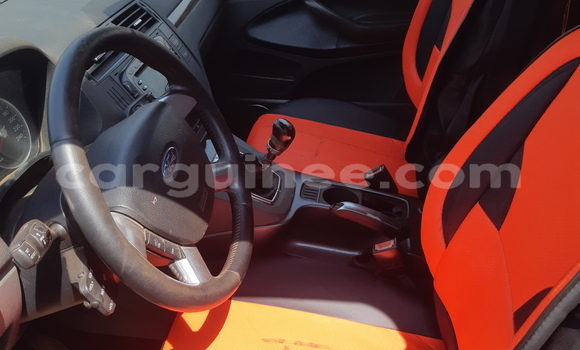 Acheter Import Voiture Ford C-MAX Rouge à Conakry, Conakry Acheter Import Voiture Ford C-MAX Rouge à Conakry, Conakry