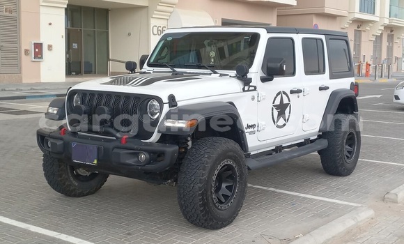 Buy Used Jeep Wrangler White Car in Conakry in Conakry Buy Used Jeep Wrangler White Car in Conakry in Conakry