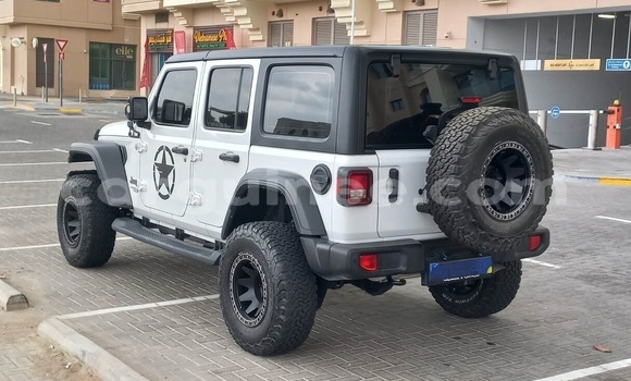 Buy Used Jeep Wrangler White Car in Conakry in Conakry Buy Used Jeep Wrangler White Car in Conakry in Conakry