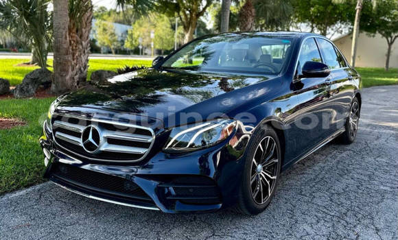 Buy Used Mercedes-Benz E–Class Blue Car in Conakry in Conakry Buy Used Mercedes-Benz E–Class Blue Car in Conakry in Conakry