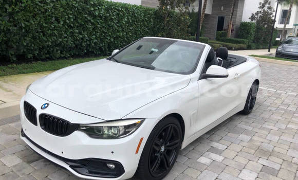 Buy Used BMW 4-Series White Car in Conakry in Conakry