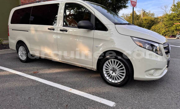 Buy Used Mercedes-Benz Vito White Car in Conakry in Conakry Buy Used Mercedes-Benz Vito White Car in Conakry in Conakry