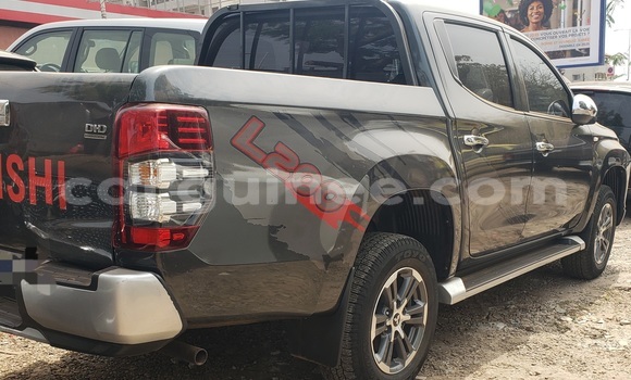 Buy Import Mitsubishi L200 Other Car in Conakry in Conakry