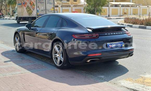 Buy Used Porsche Panamera Blue Car in Conakry in Conakry Buy Used Porsche Panamera Blue Car in Conakry in Conakry