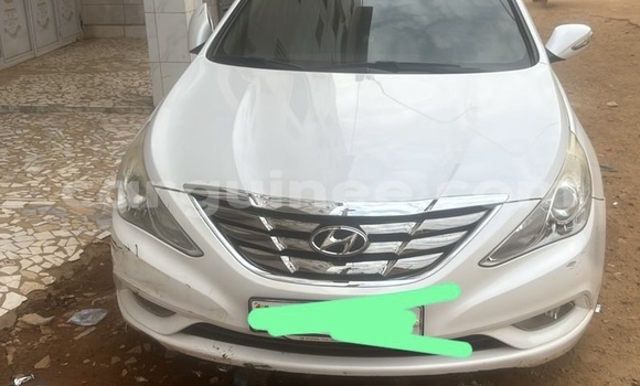 Acheter Occasion Voiture Hyundai Sonata Blanc à Conakry, Conakry Acheter Occasion Voiture Hyundai Sonata Blanc à Conakry, Conakry