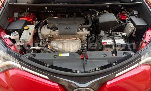 Acheter Occasion Voiture Toyota RAV4 Rouge à Conakry, Conakry Acheter Occasion Voiture Toyota RAV4 Rouge à Conakry, Conakry