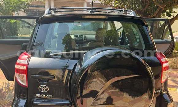Acheter Occasion Voiture Toyota RAV4 Noir à Conakry, Conakry Acheter Occasion Voiture Toyota RAV4 Noir à Conakry, Conakry