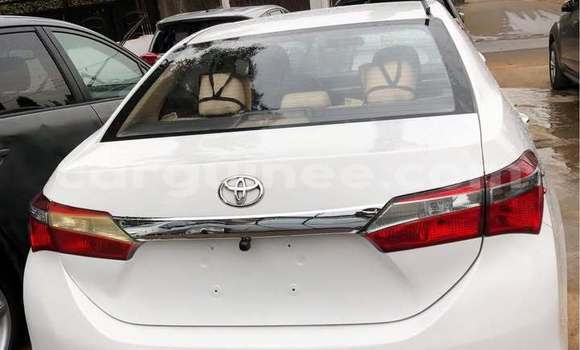 Acheter Occasion Voiture Toyota Fortuner Blanc à Conakry, Conakry Acheter Occasion Voiture Toyota Fortuner Blanc à Conakry, Conakry