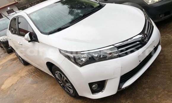 Acheter Occasion Voiture Toyota Fortuner Blanc à Conakry, Conakry Acheter Occasion Voiture Toyota Fortuner Blanc à Conakry, Conakry