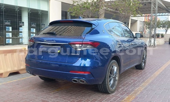 Buy Used Maserati Levante Blue Car in Conakry in Conakry Buy Used Maserati Levante Blue Car in Conakry in Conakry