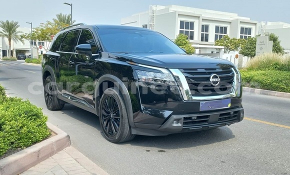Buy Used Nissan Pathfinder Black Car in Conakry in Conakry Buy Used Nissan Pathfinder Black Car in Conakry in Conakry