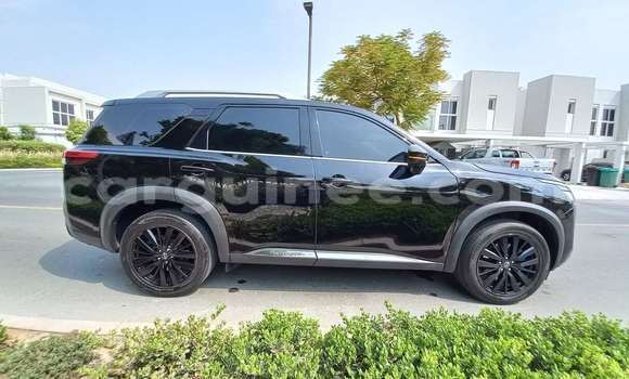 Buy Used Nissan Pathfinder Black Car in Conakry in Conakry Buy Used Nissan Pathfinder Black Car in Conakry in Conakry