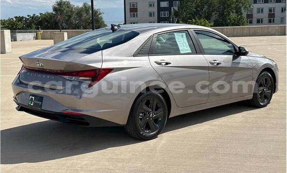 Buy Used Hyundai Elantra Blue Car in Conakry in Conakry Buy Used Hyundai Elantra Blue Car in Conakry in Conakry