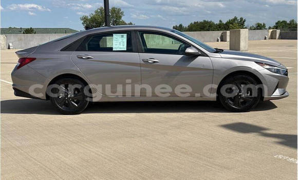 Buy Used Hyundai Elantra Blue Car in Conakry in Conakry Buy Used Hyundai Elantra Blue Car in Conakry in Conakry