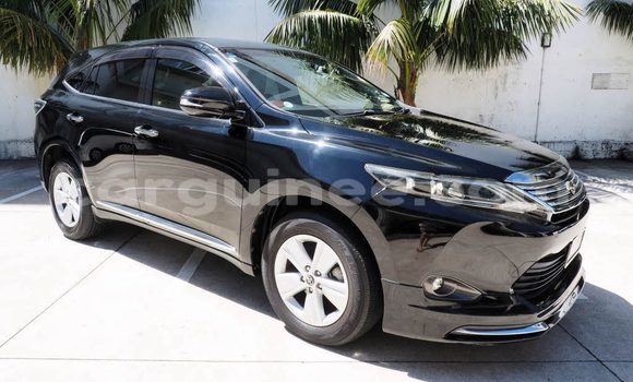Buy Used Toyota Harrier Black Car in Conakry in Conakry Buy Used Toyota Harrier Black Car in Conakry in Conakry