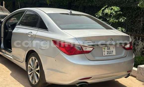 Buy Used Hyundai Sonata Other Car in Conakry in Conakry Buy Used Hyundai Sonata Other Car in Conakry in Conakry