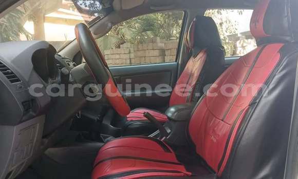 Buy Used Toyota Hilux White Car in Conakry in Conakry Buy Used Toyota Hilux White Car in Conakry in Conakry